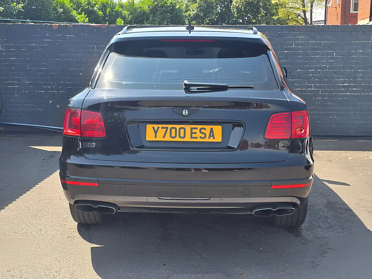 Used 2018 Bentley Bentayga Black - Interior and Exterior details 9