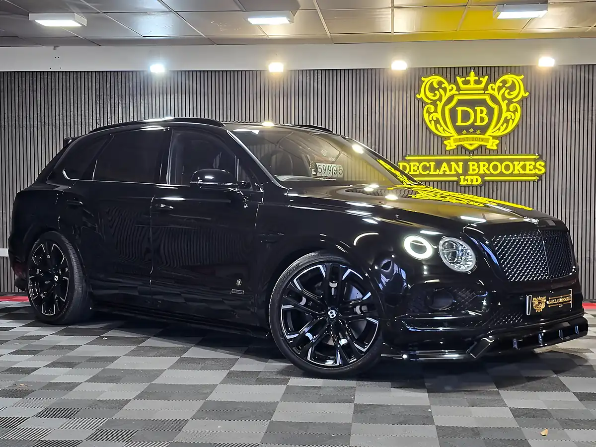 Used 2018 Bentley Bentayga Mulliner Driving Specification Black - Front View