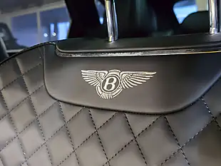 Used 2018 Bentley Bentayga Mulliner Driving Specification Black - Interior and Exterior details 11