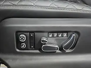 Used 2018 Bentley Bentayga Mulliner Driving Specification Black - Interior and Exterior details 13