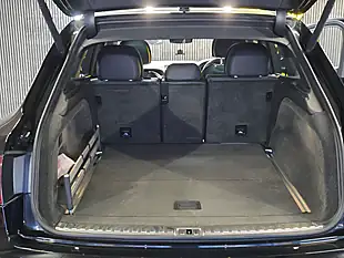 Used 2018 Bentley Bentayga Mulliner Driving Specification Black - Interior and Exterior details 20