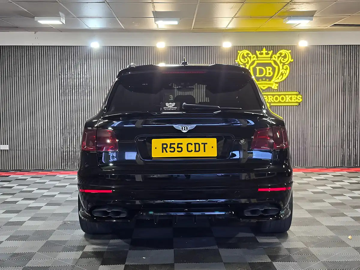 Used 2018 Bentley Bentayga Mulliner Driving Specification Black - Interior and Exterior details 4
