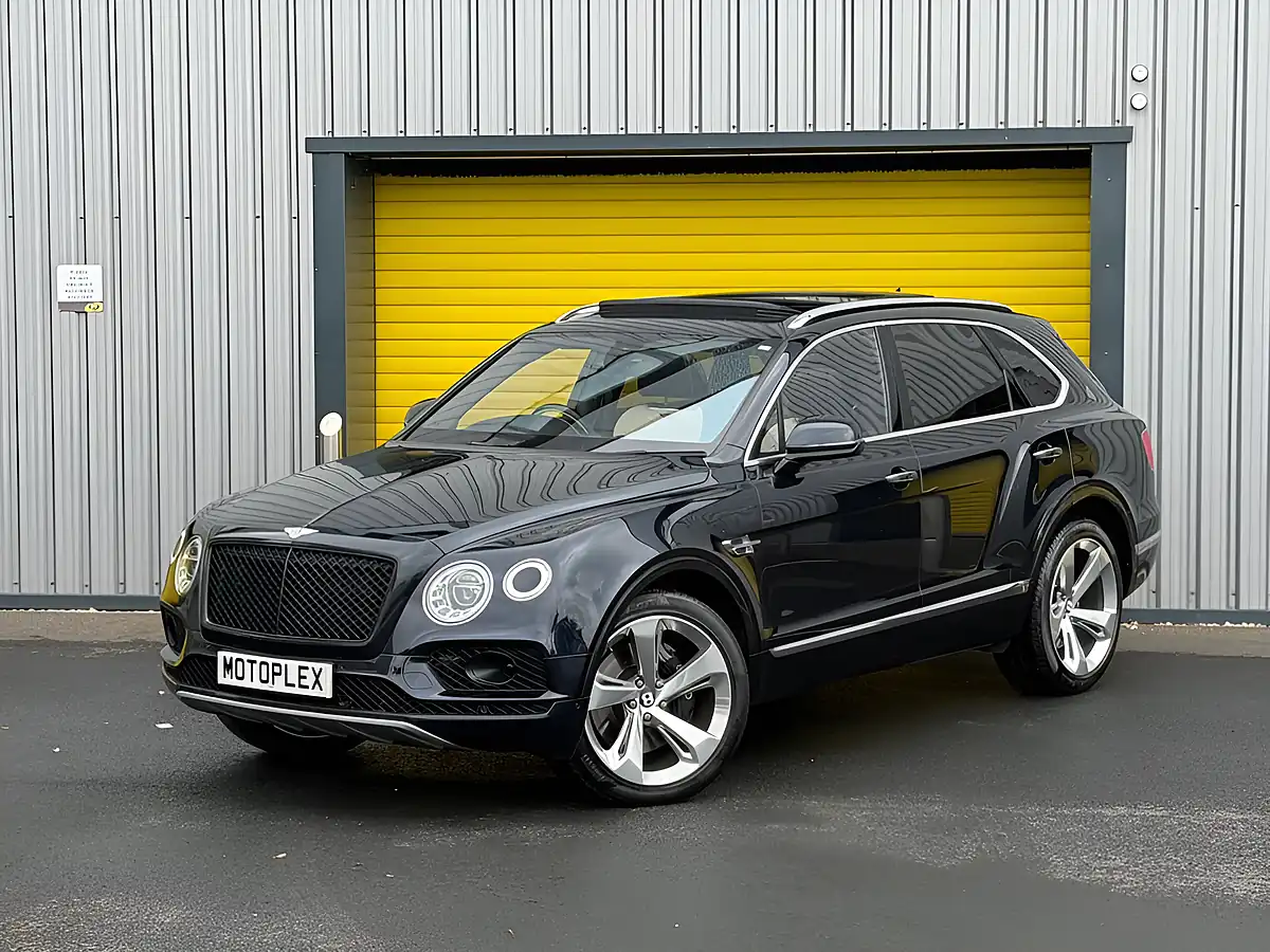 Used 2018 Bentley Bentayga Touring Blue - Interior and Exterior details 14