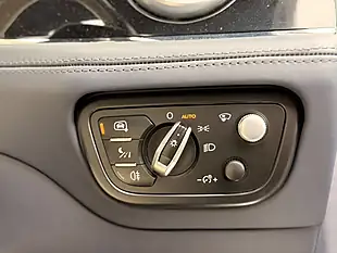 Used 2018 Bentley Bentayga Touring Blue - Interior and Exterior details 17
