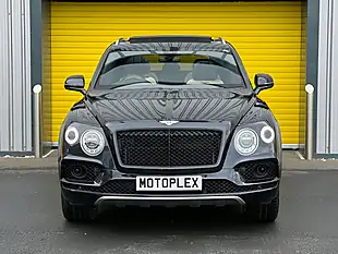 Used 2018 Bentley Bentayga Touring Blue - Interior and Exterior details 4
