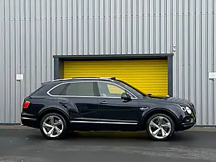 Used 2018 Bentley Bentayga Touring Blue - Interior and Exterior details 6