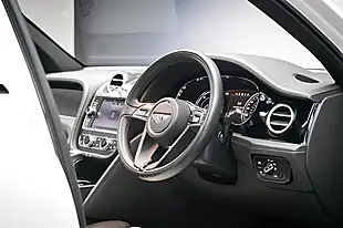 Used 2018 Bentley Bentayga White - Interior and Exterior details 14