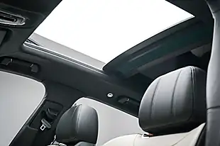 Used 2018 Bentley Bentayga White - Interior and Exterior details 4