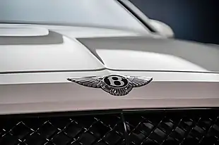 Used 2018 Bentley Bentayga White - Interior and Exterior details 6