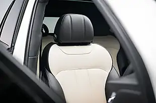 Used 2018 Bentley Bentayga White - Interior and Exterior details 7