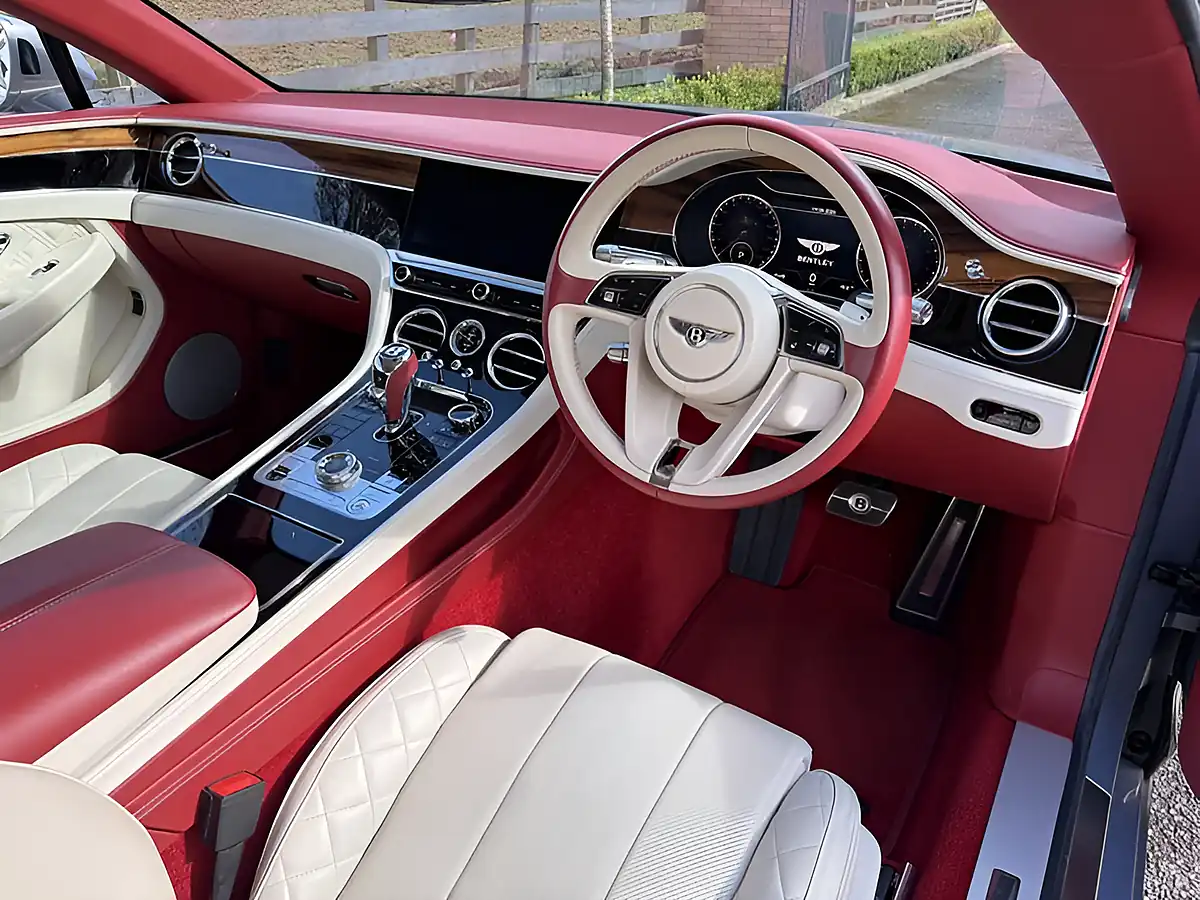 Used 2018 Bentley Continental GT Mulliner Driving Specification Extreme Silver - Interior and Exterior details 16