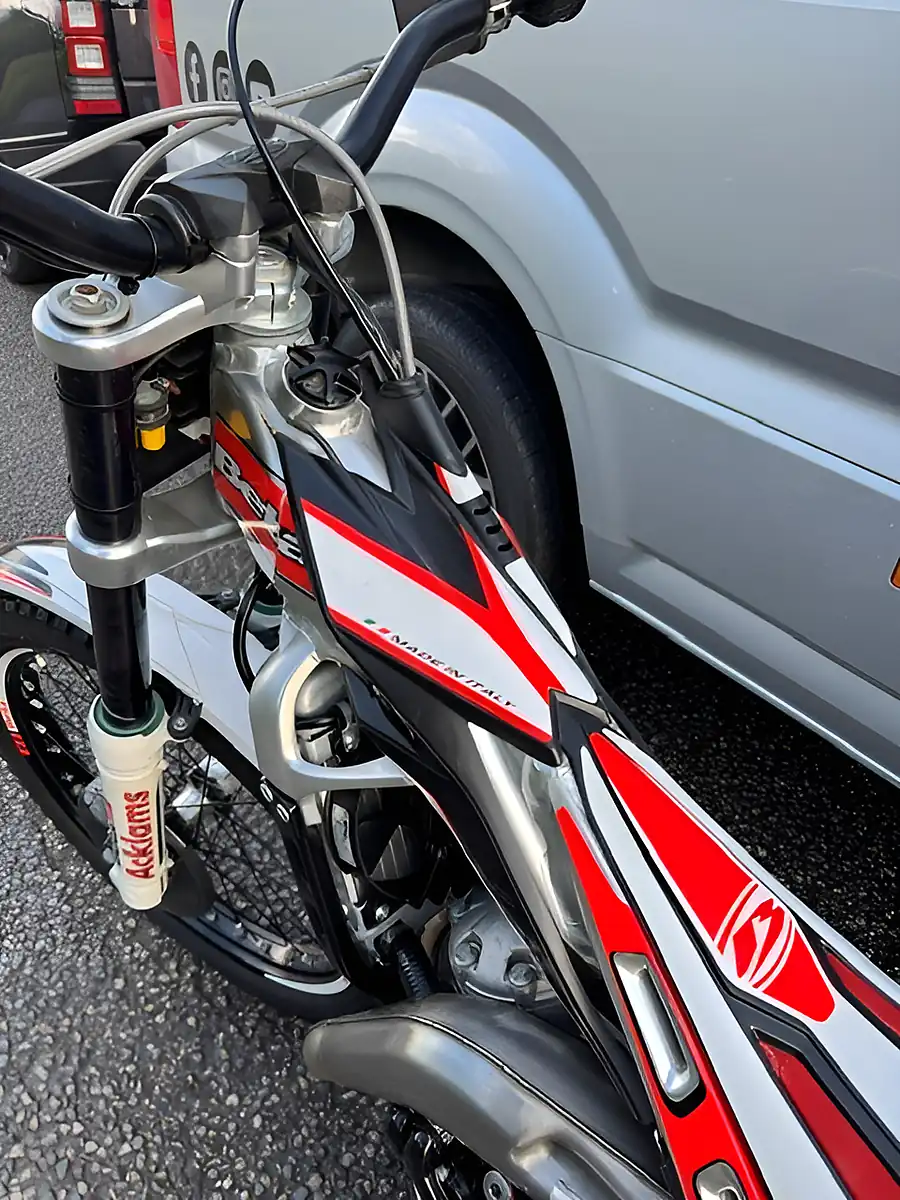 Used 2018 Beta 250 Factory Evo - Interior and Exterior details 7
