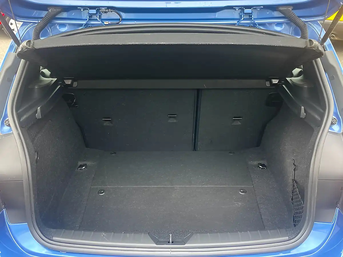 Used 2018 BMW 1 Series M Sport Shadow Edition Blue - Interior and Exterior details 15