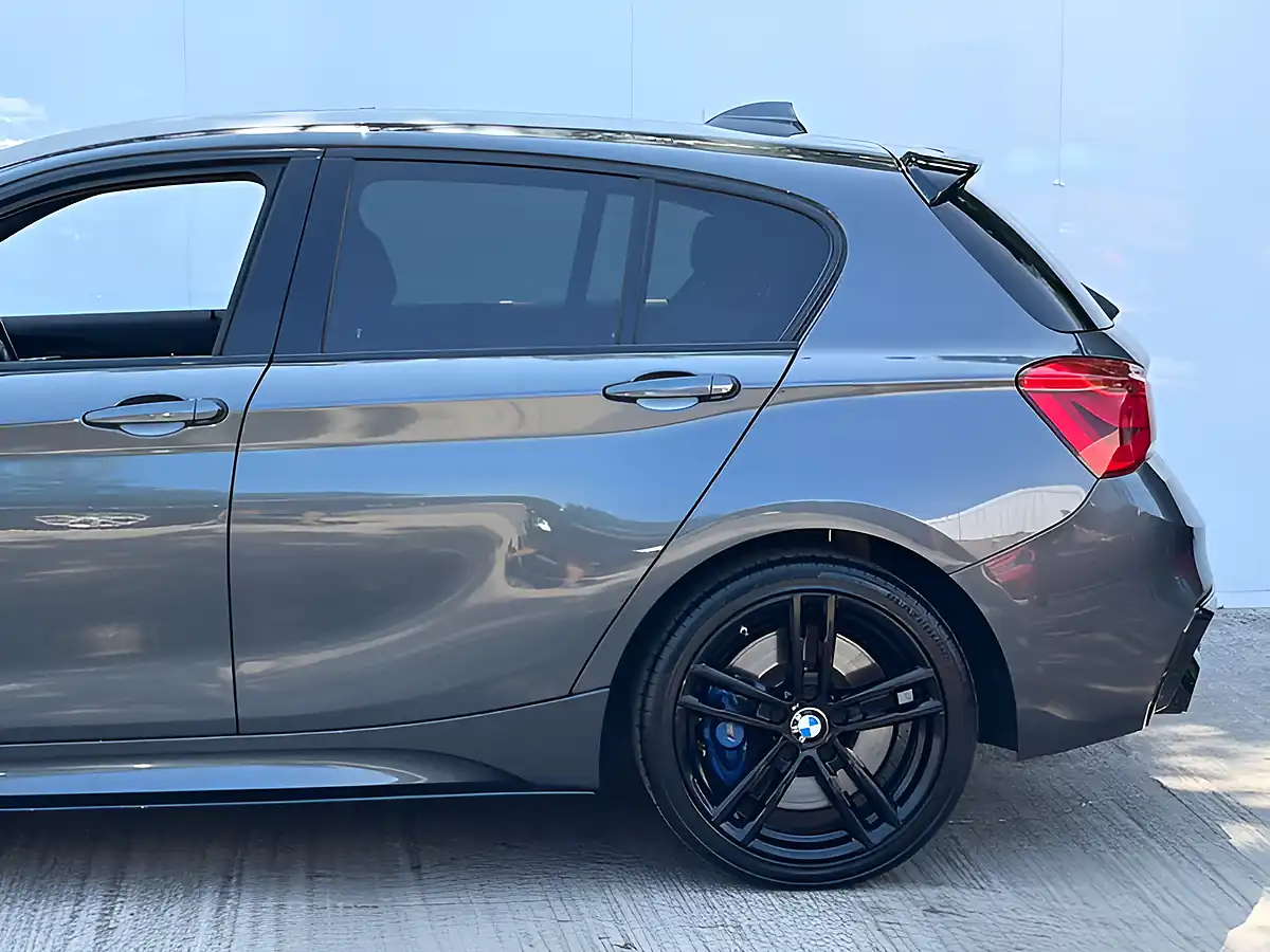 Used 2018 BMW 1 Series M Sport Shadow Edition Mineral Grey - Interior and Exterior details 17