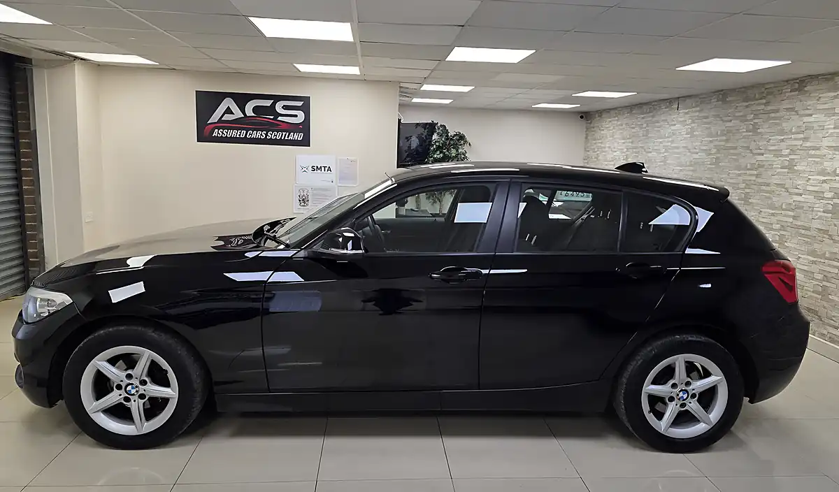 Used 2018 BMW 1 Series Se Black - Interior and Exterior details 14