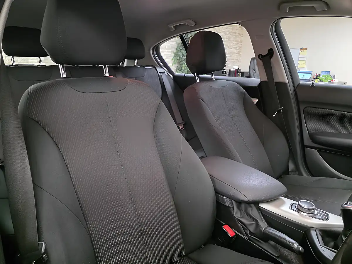 Used 2018 BMW 1 Series Se Black - Interior and Exterior details 6