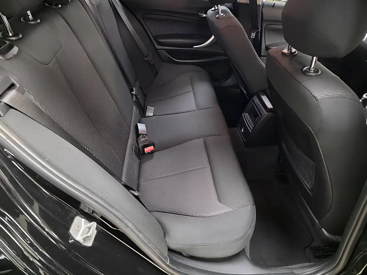 Used 2018 BMW 1 Series Se Black - Interior and Exterior details 7