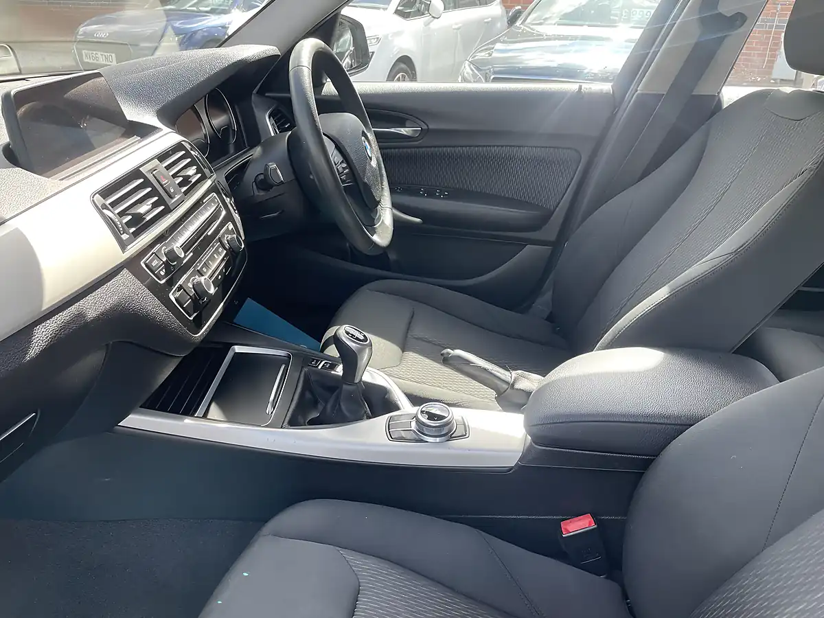 Used 2018 BMW 1 Series Se Business Black Sapphire - Interior and Exterior details 13