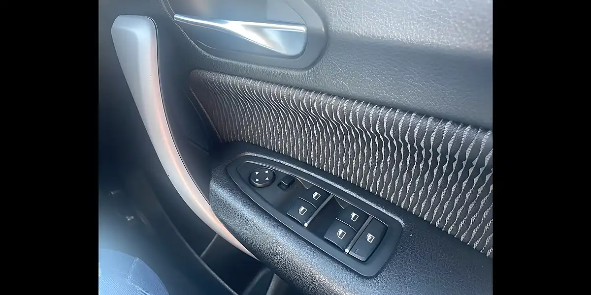 Used 2018 BMW 1 Series Se Business Grey - Interior and Exterior details 20