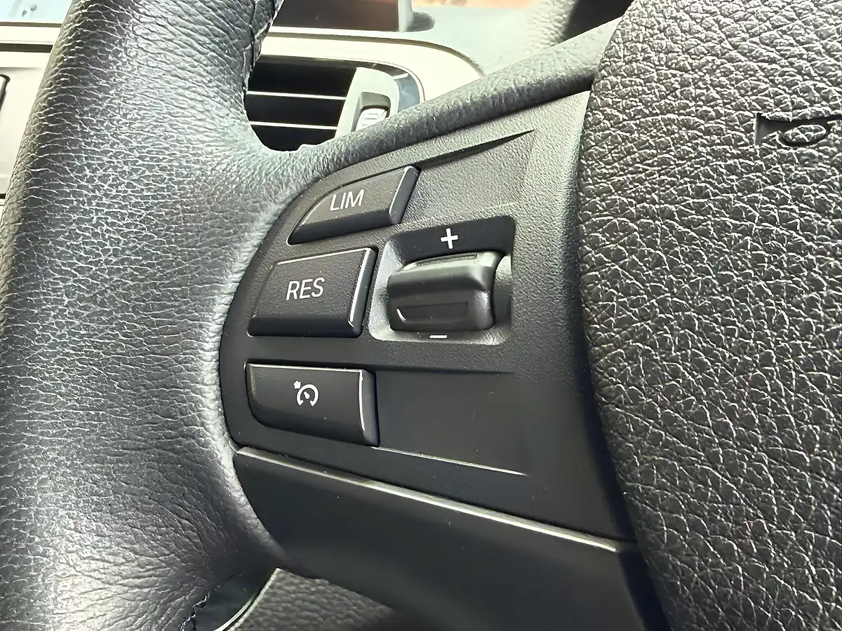 Used 2018 BMW 1 Series Se Business Grey - Interior and Exterior details 18