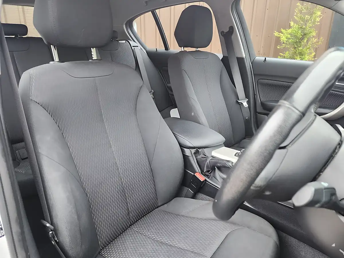 Used 2018 BMW 1 Series Se Business White - Interior and Exterior details 6