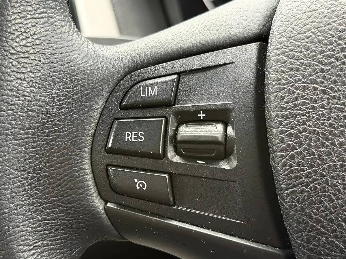 Used 2018 BMW 1 Series Se Business White - Interior and Exterior details 14