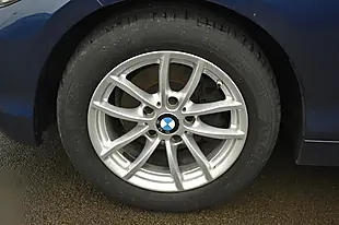 Used 2018 BMW 1 Series Se Mediterranean Blue - Interior and Exterior details 19