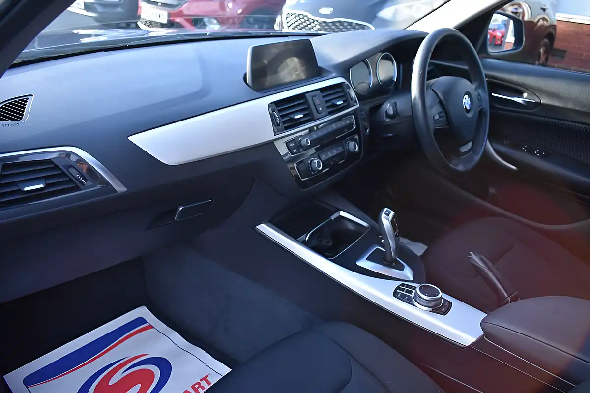 Used 2018 BMW 1 Series Se Mediterranean Blue - Interior and Exterior details 8