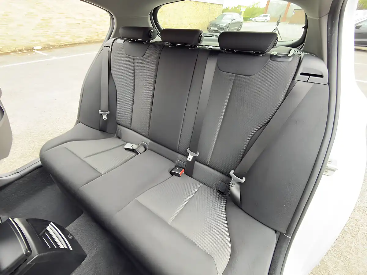 Used 2018 BMW 1 Series Se White - Interior and Exterior details 14