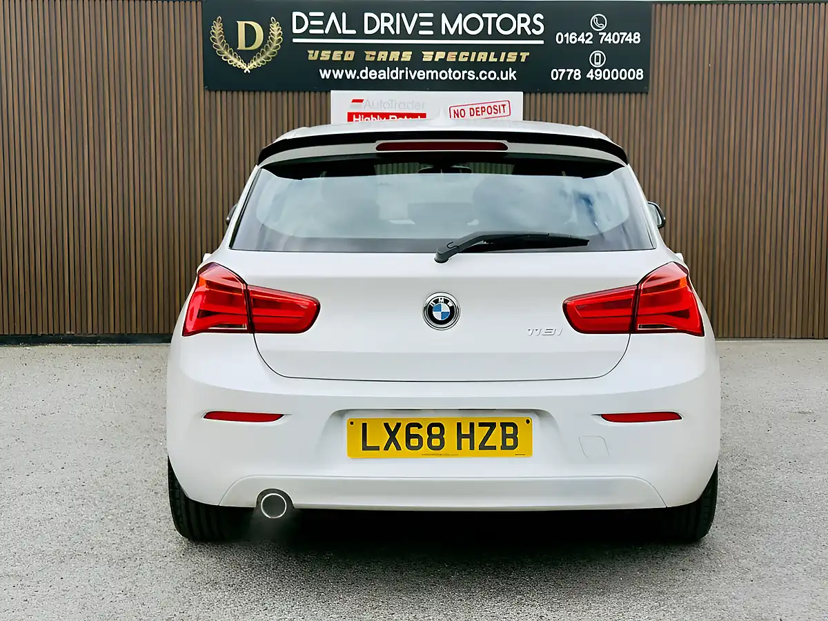 Used 2018 BMW 1 Series Se White - Interior and Exterior details 6