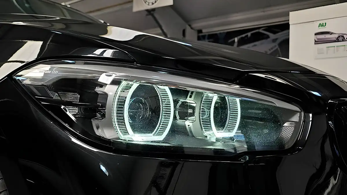 Used 2018 BMW 1 Series Shadow Edition Black - Interior and Exterior details 15