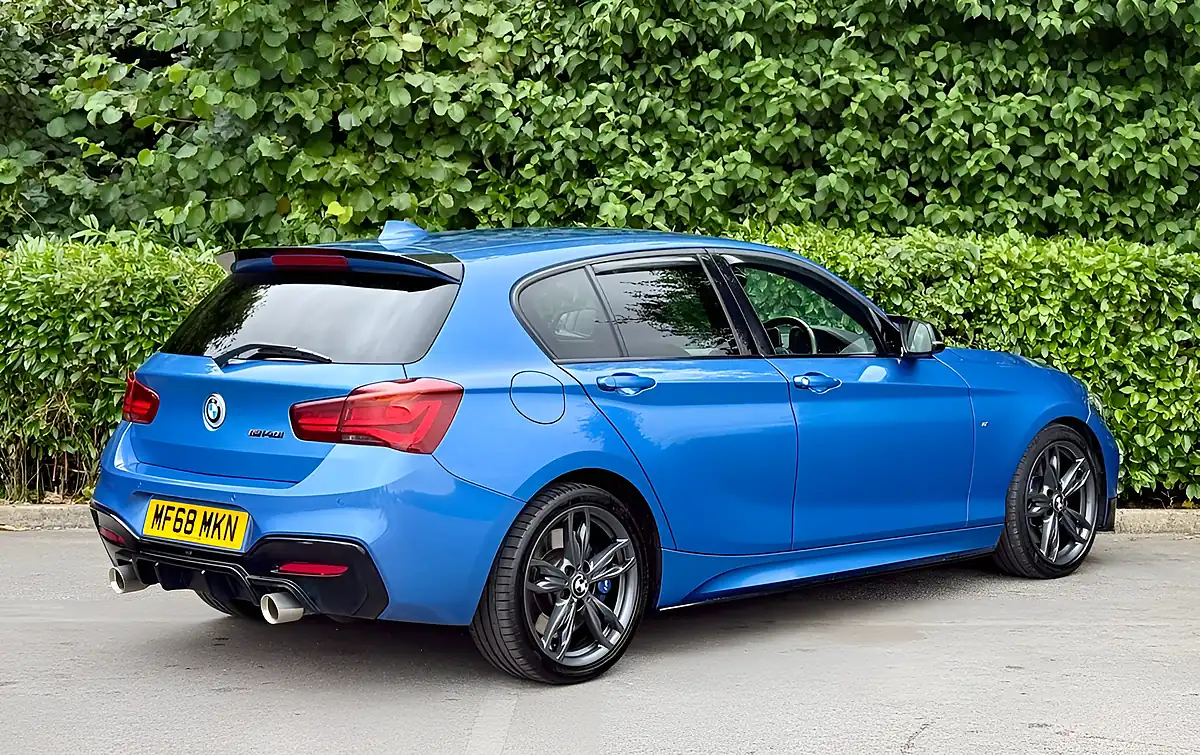 Used 2018 BMW 1 Series Shadow Edition Blue - Interior and Exterior details 4