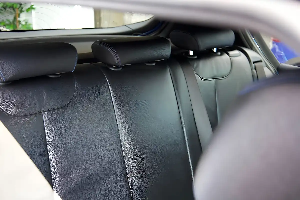 Used 2018 BMW 1 Series Shadow Edition Blue - Interior and Exterior details 18
