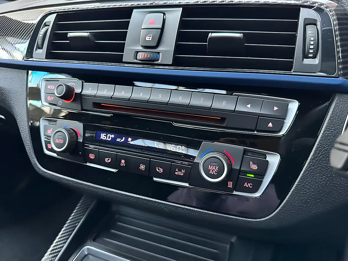 Used 2018 BMW 1 Series Shadow Edition Estoril Blue Metallic - Interior and Exterior details 17