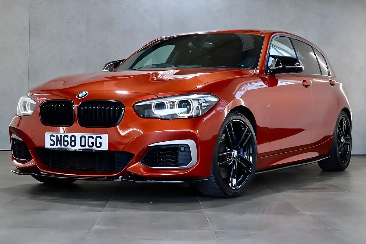 Used 2018 BMW 1 Series Shadow Edition Orange - Interior and Exterior details 7