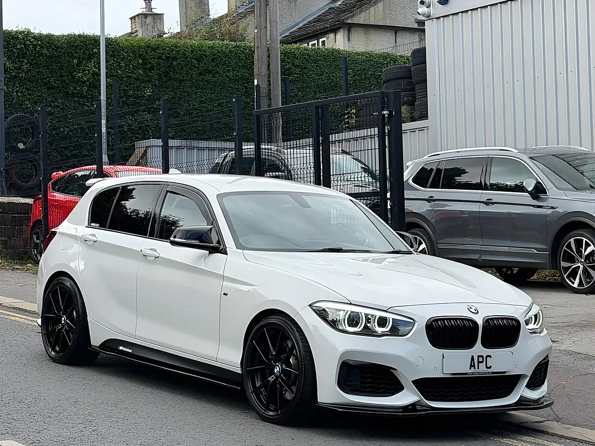 Used 2018 BMW 1 Series Shadow Edition White - Interior and Exterior details 9