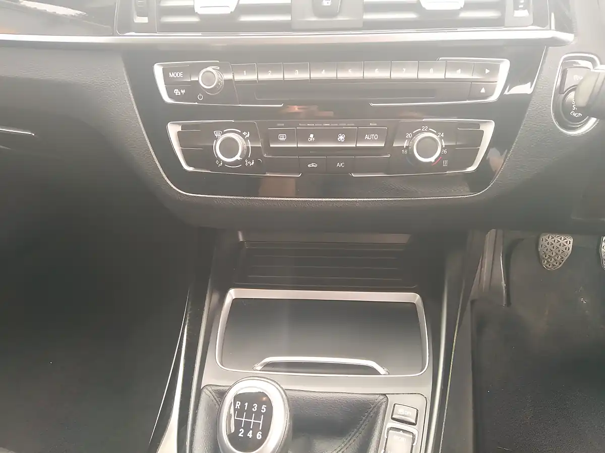 Used 2018 BMW 1 Series Sport Black - Interior and Exterior details 10