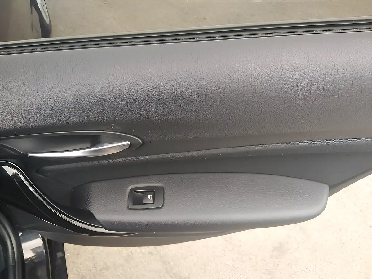 Used 2018 BMW 1 Series Sport Black - Interior and Exterior details 18