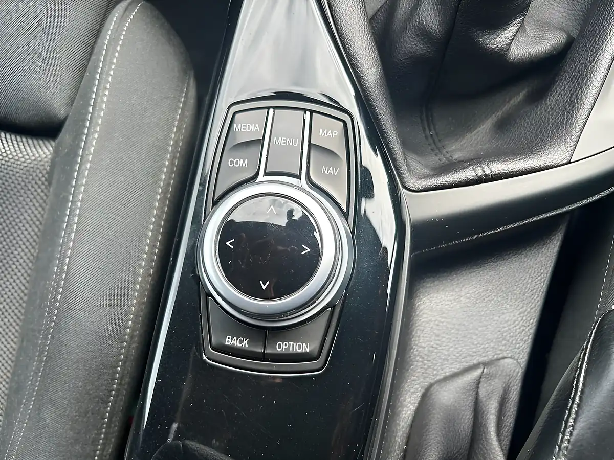 Used 2018 BMW 1 Series Sport Blue - Interior and Exterior details 7