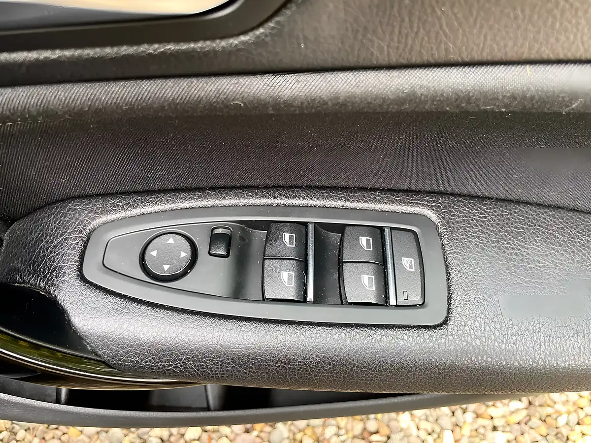 Used 2018 BMW 1 Series Sport Mineral Grey - Interior and Exterior details 17