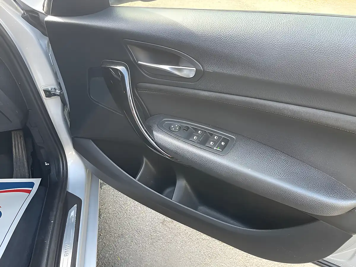 Used 2018 BMW 1 Series Sport Silver - Interior and Exterior details 12