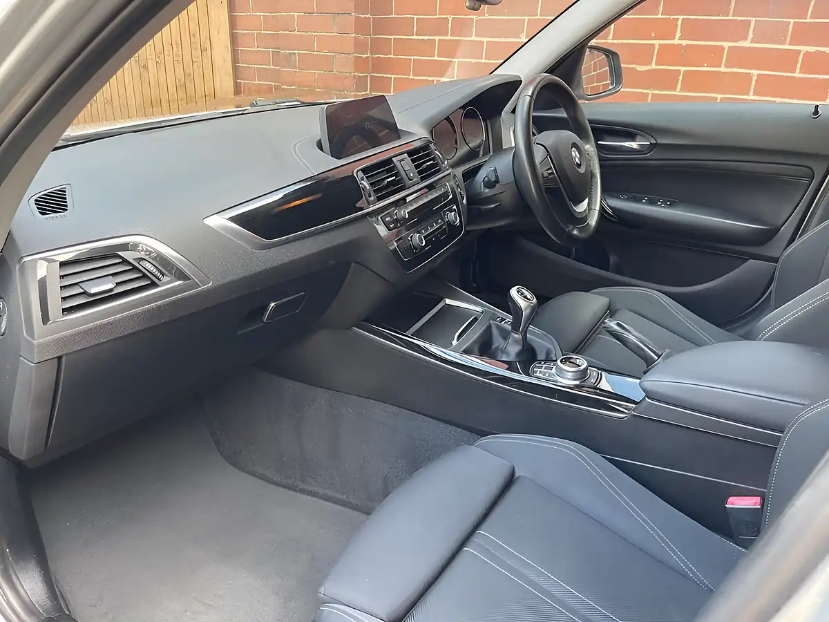 Used 2018 BMW 1 Series Sport Silver - Interior and Exterior details 17