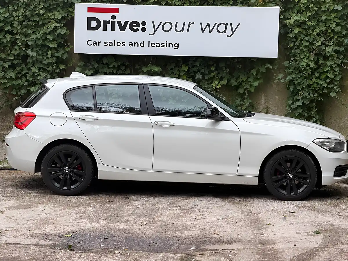 Used 2018 BMW 1 Series Sport White - Interior and Exterior details 5