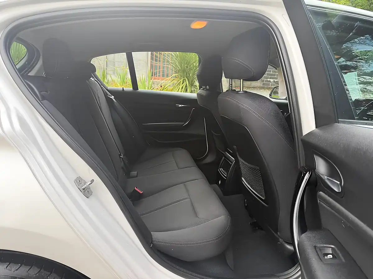 Used 2018 BMW 1 Series Sport White - Interior and Exterior details 13