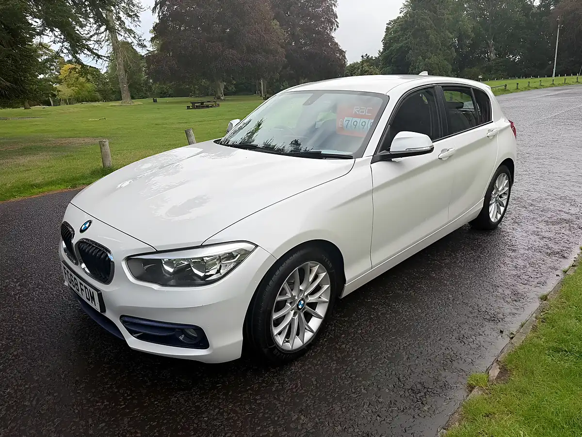 Used 2018 BMW 1 Series Sport White - Interior and Exterior details 3