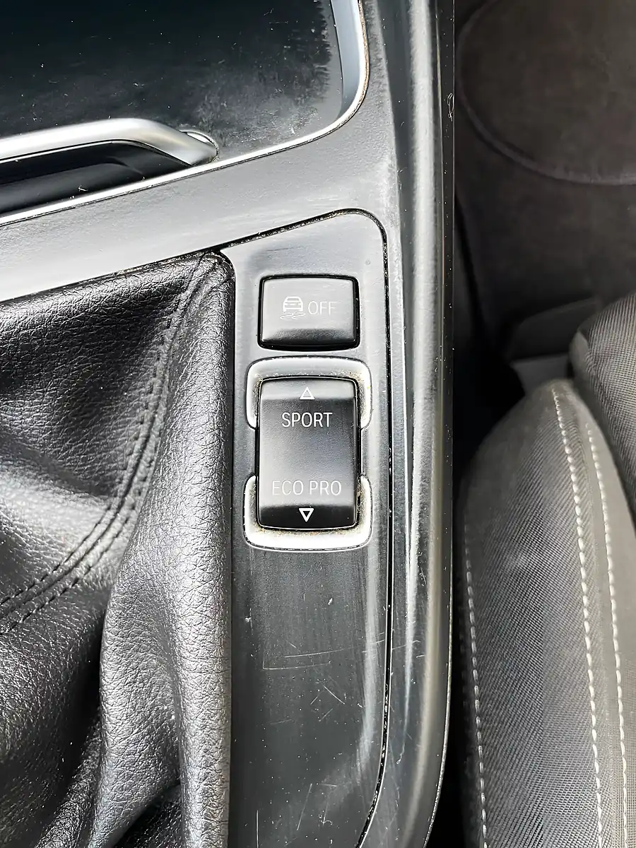 Used 2018 BMW 1 Series Sport White - Interior and Exterior details 15
