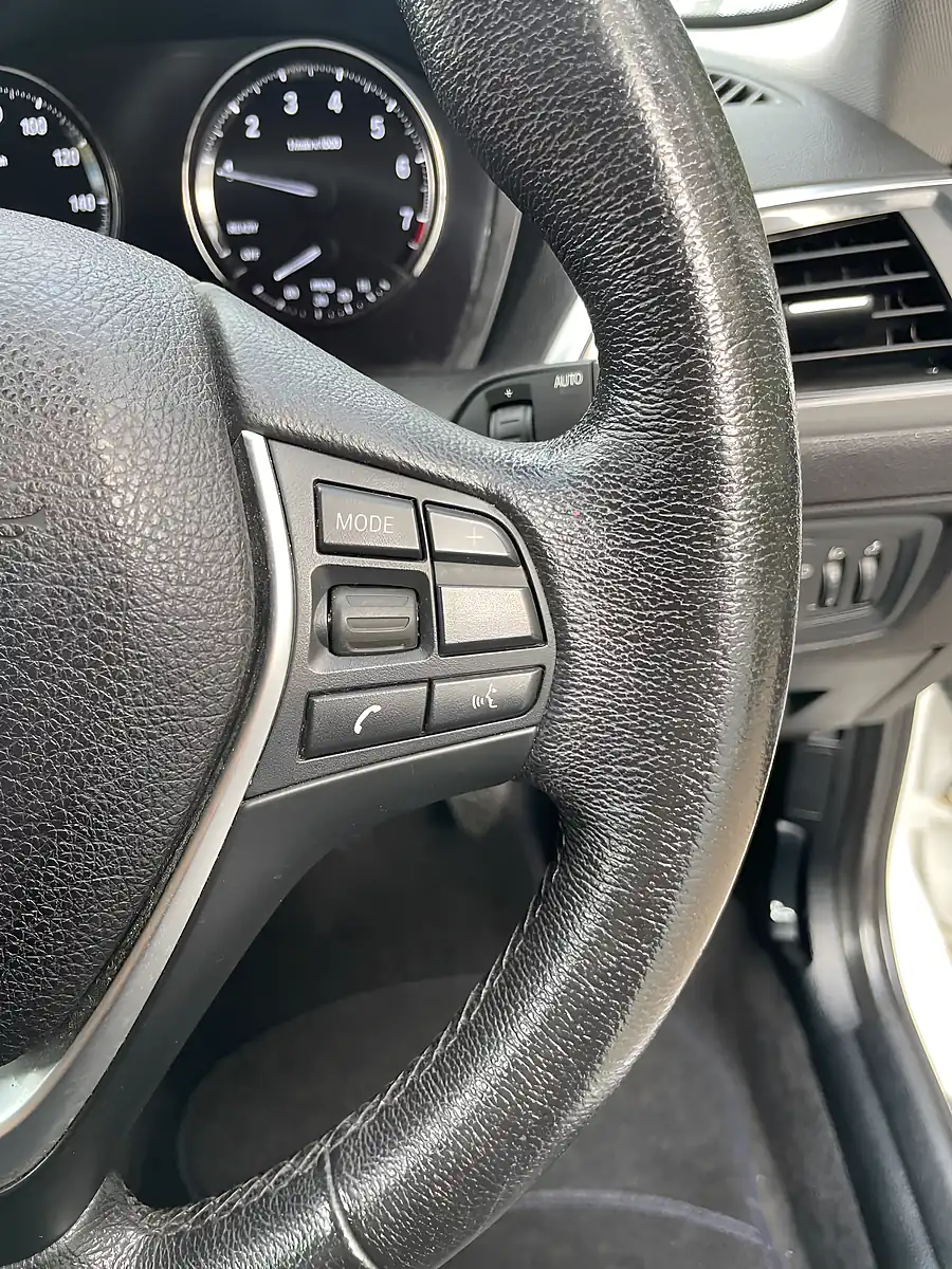 Used 2018 BMW 1 Series Sport White - Interior and Exterior details 16