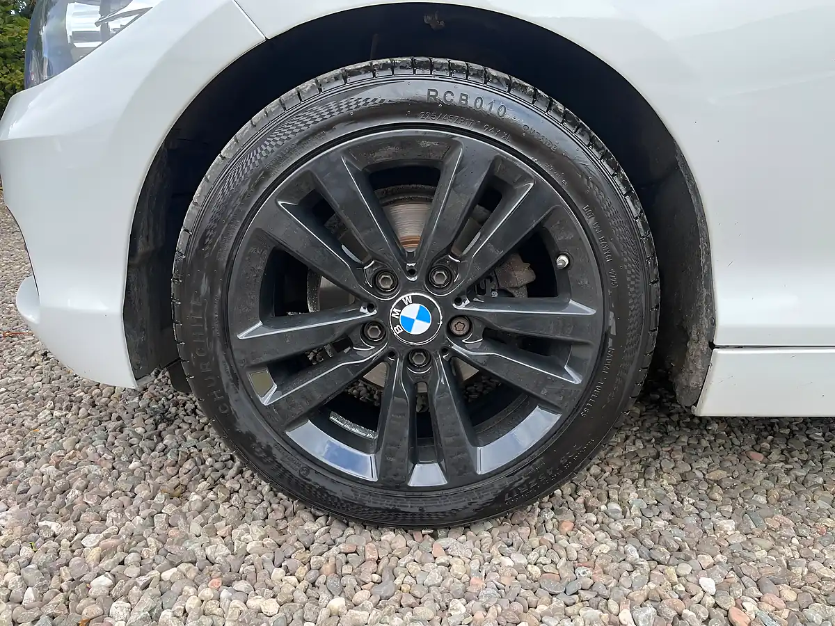 Used 2018 BMW 1 Series Sport White - Interior and Exterior details 18