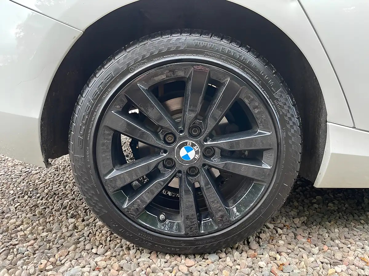 Used 2018 BMW 1 Series Sport White - Interior and Exterior details 19