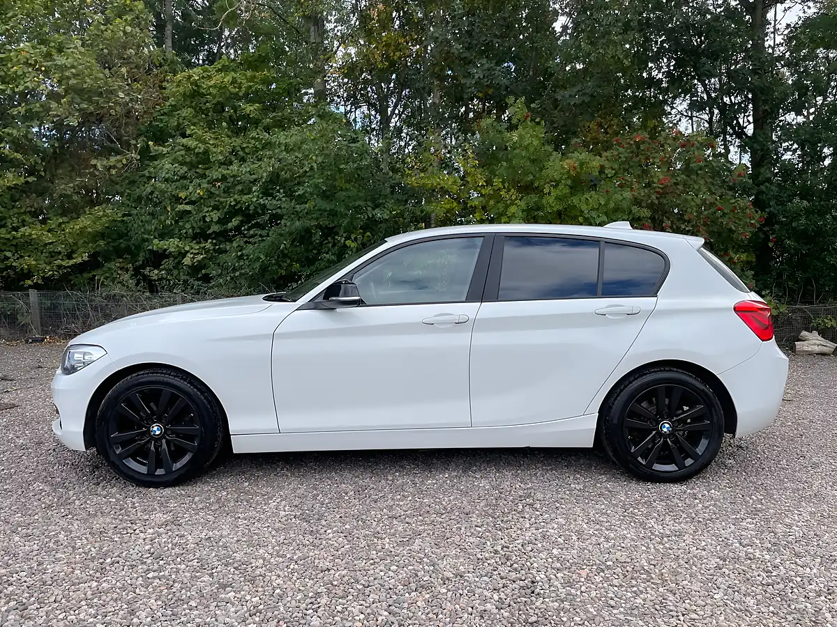 Used 2018 BMW 1 Series Sport White - Interior and Exterior details 6